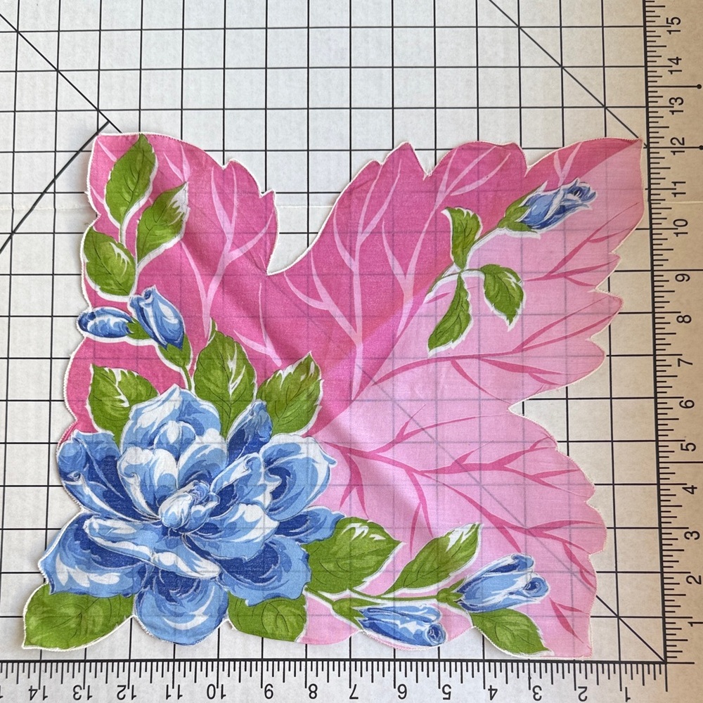 Vintage 1950s Floral Hankie – Blue Roses on Pink Leaf, Scalloped Edge